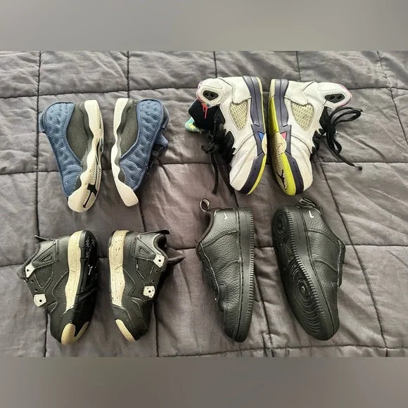 3 pair of beater Air Jordans and 1 Nike air force 1 - Picture 3 of 5